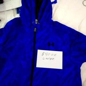 Large Under Armor Mens Sweater